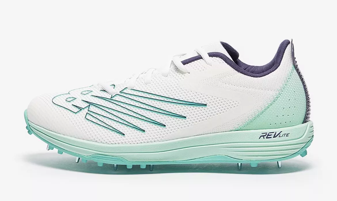 NB CK10 V5 Spiked Cricket Shoes - Image 4