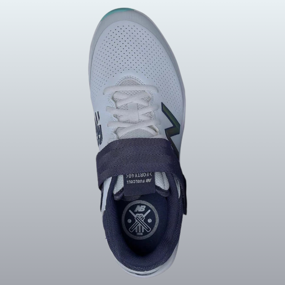 NB Fuelcell Forty 40 Spiked Cricket Shoes - Image 3