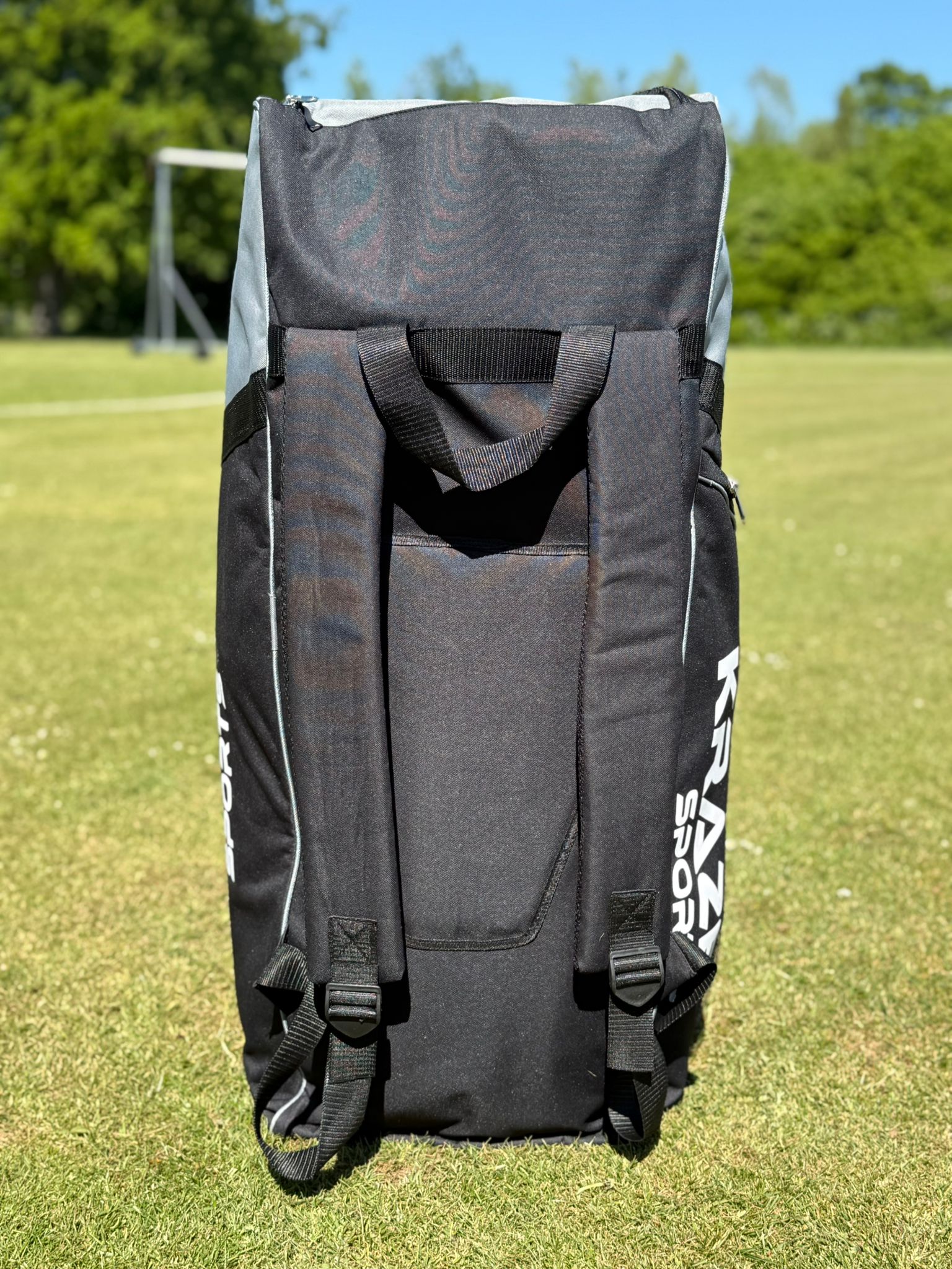 Kraze Club Duffle Bag - Image 2